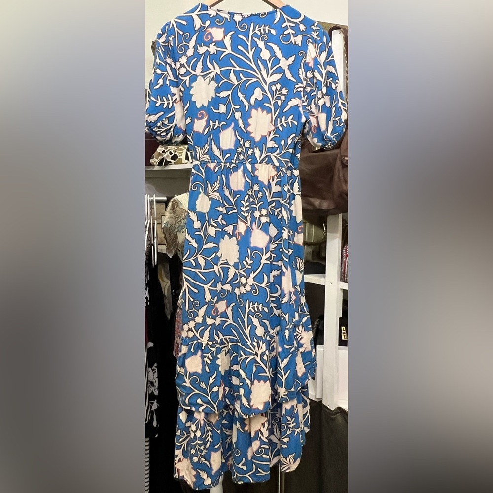 Knox Rose -NWOT - Blue and White Slight Puff Sleeve Wrap Midi Dress - S - Picture 2 of 5